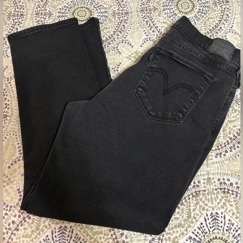Levi’s Women Black Denim Jeans- Size 14/ W32-L28- EUC